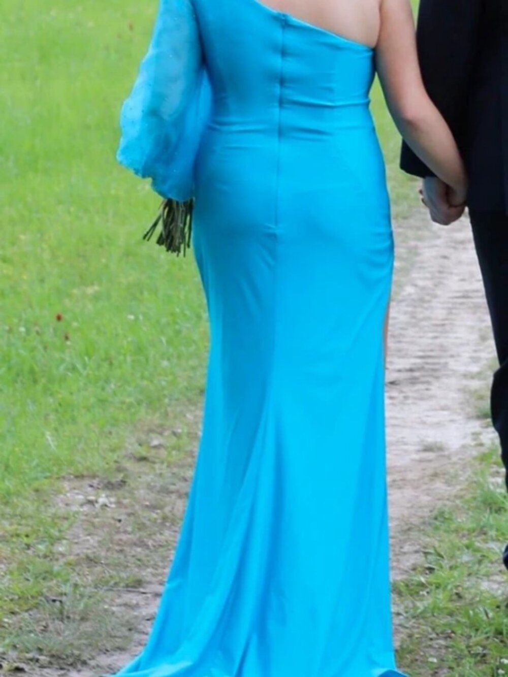 Prom dress - Picture 2 of 4